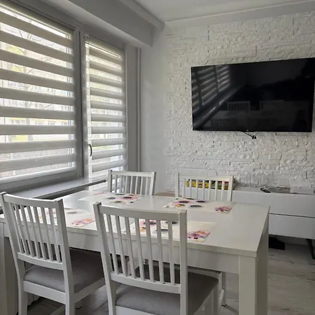 Mieszkanie Na Slupskiej 公寓 *